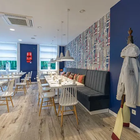 Oda ve Kahvaltı Aqua House Sopot