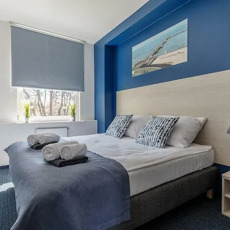 Aqua House Bed and Breakfast 3*